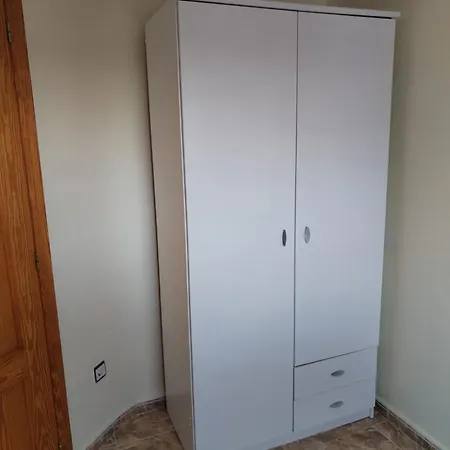 شقة Calle Matilde Penaranda N 122 *